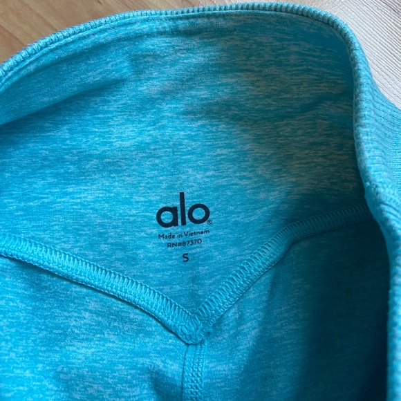 Alo Yoga High-Waist Alosoft Lounge Legging in Heathered Blue Quartz - Picture 8 of 8